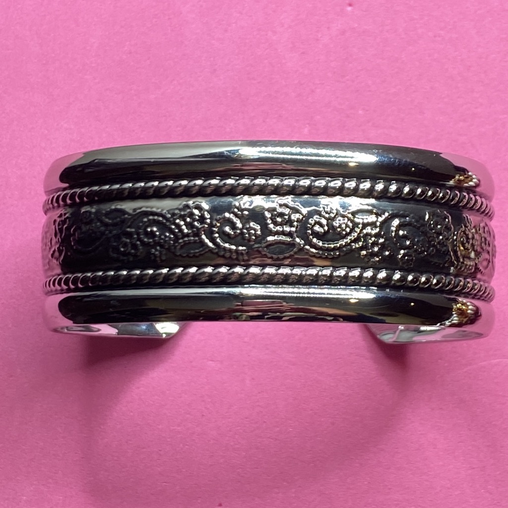 Silver Tone Metal Cuff Style Bracelet